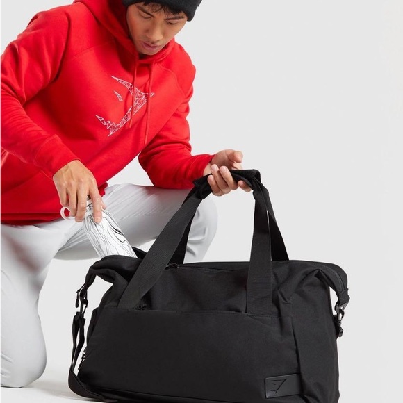 Gymshark La Mont Holdall Black Gym Luggage Bag - Picture 12 of 12